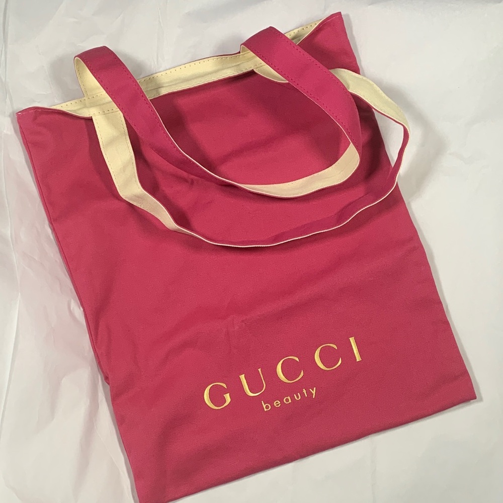 Beautiful Gucci Beauty tote GWP-new without tags